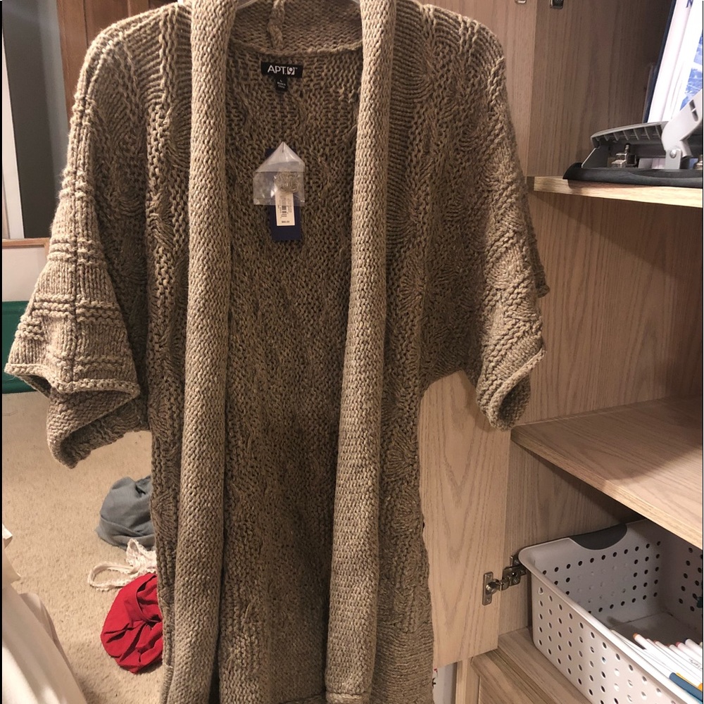 short sleeved beige cardigan